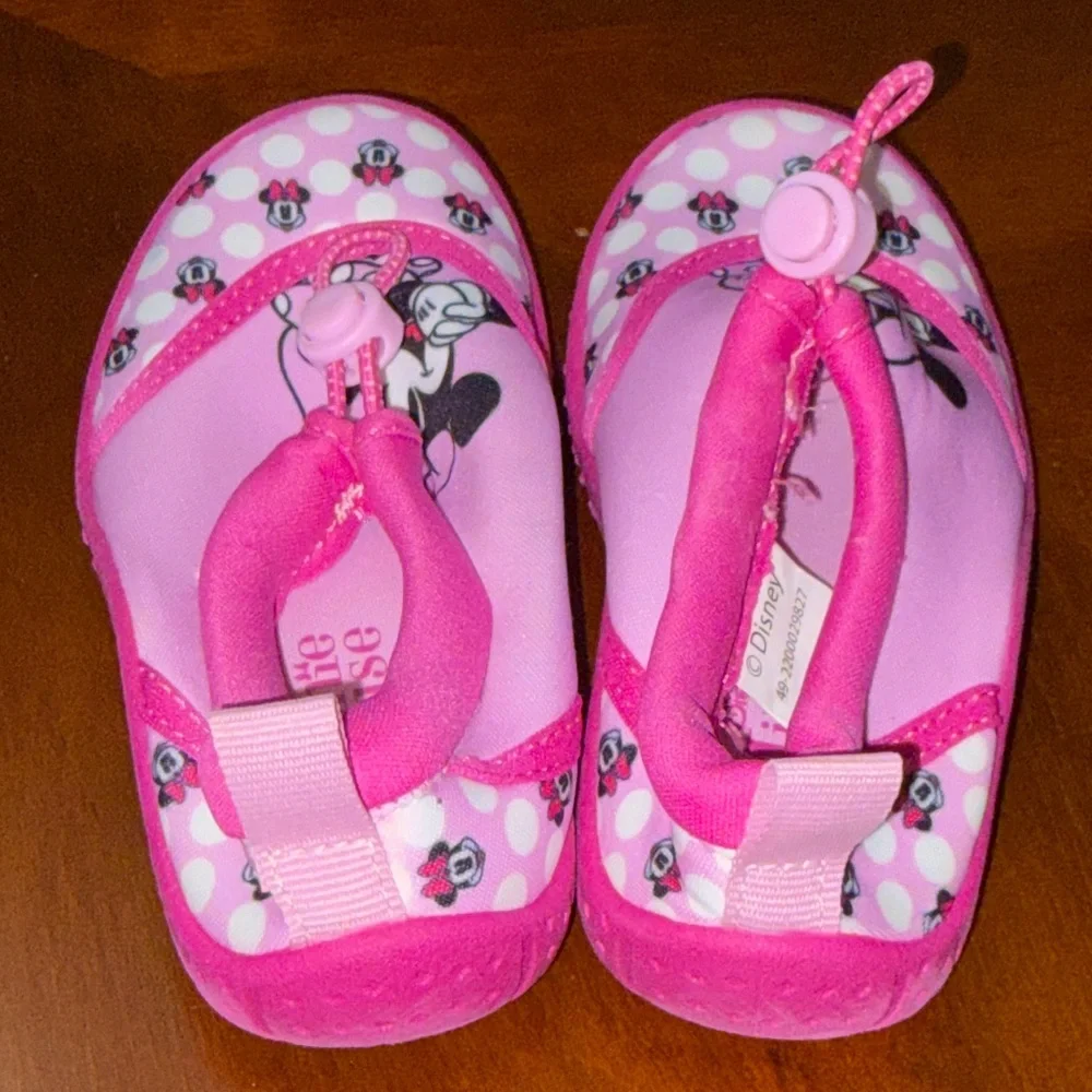 Disney Pink Minnie Mouse Water Shoes